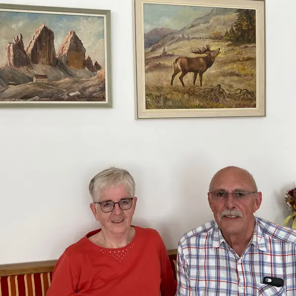 Familie Alban übergibt dem HPV zwei Werke des Herrgottschnitzers Josef Tschurtschenthaler als Leihgabe